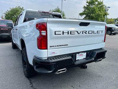 2020 Chevrolet Silverado 1500 Crew Cab 4WD Pickup for sale #1220429A - photo 2