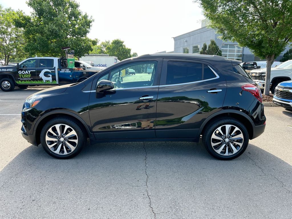 Used 2022 Buick Encore - photo 2
