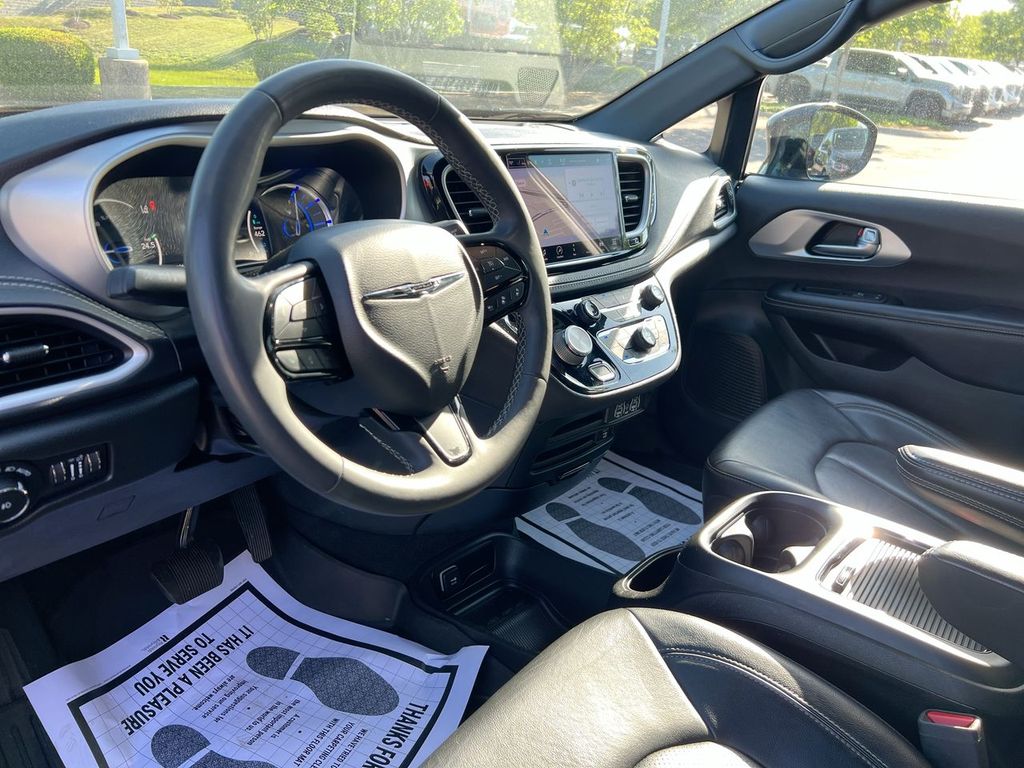 Used 2022 Chrysler Pacifica - photo 18