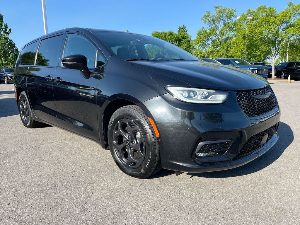 Used 2022 Chrysler Pacifica - photo 6