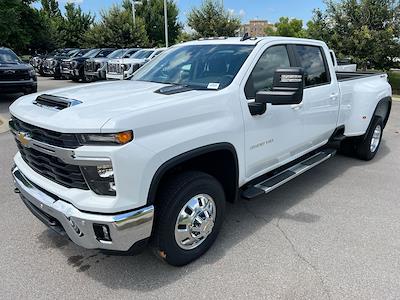 2025 Chevrolet Silverado 3500 Crew Cab 4WD Pickup for sale #F346588 - photo 1