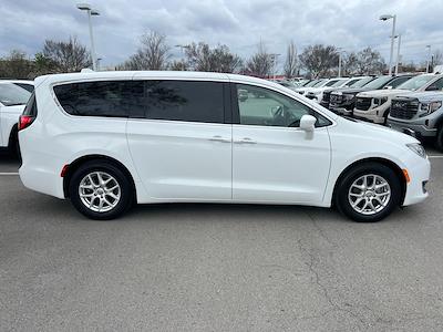 Used 2020 Chrysler Pacifica - photo 1