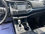 2017 Toyota Highlander AWD SUV for sale #J255115A - photo 14