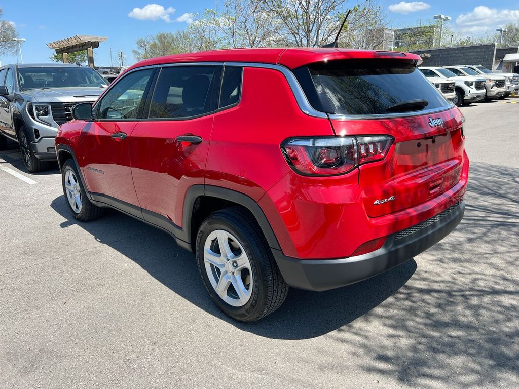 Used 2024 Jeep Compass - photo 2