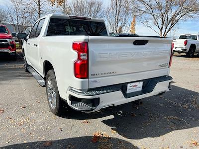 2019 Chevrolet Silverado 1500 Crew Cab 4WD Pickup for sale #Z142437A - photo 2