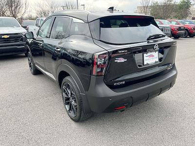 Used 2025 Nissan Kicks SR for sale #Z189583C - photo 2