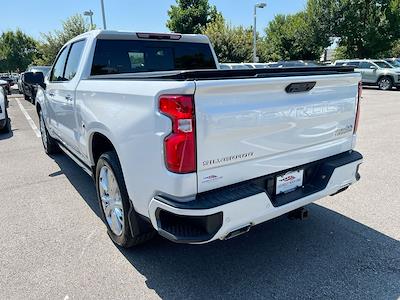 2022 Chevrolet Silverado 1500 Crew Cab 4WD Pickup for sale #Z221406A - photo 2