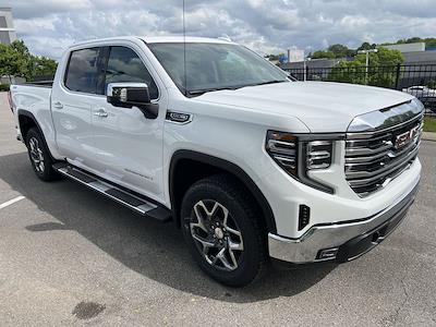 New 2025 GMC Sierra 1500 SLT Crew Cab 4WD Pickup for sale #G285278 - photo 1