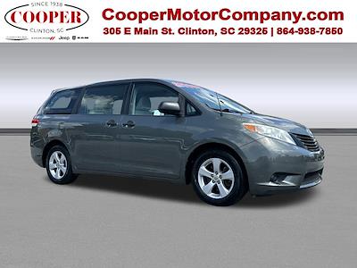 2014 Toyota Sienna FWD Minivan for sale #480236 - photo 1
