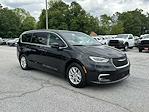 Used 2023 Chrysler Pacifica Touring L Minivan for sale #530418 - photo 1