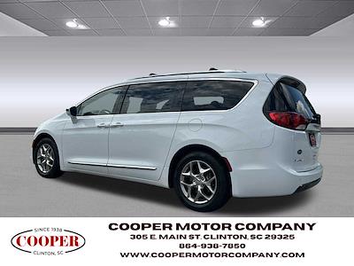 2017 Chrysler Pacifica FWD Minivan for sale #5602602 - photo 2