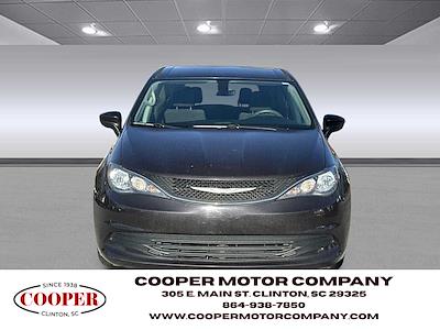 Used 2017 Chrysler Pacifica - photo 1