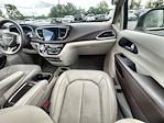 2020 Chrysler Pacifica FWD Minivan for sale #1351066A - photo 24