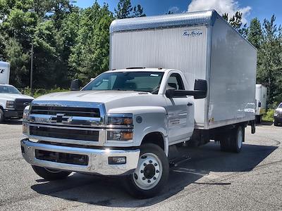 New 2024 Chevrolet Silverado 5500 Regular Cab 18' Bay Bridge Box Truck with Liftgate for sale #M1140980 - photo 1