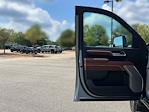 2025 GMC Sierra 2500 Crew Cab 4WD Pickup for sale #1351113 - photo 18