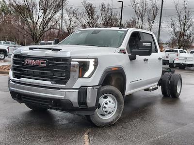 New 2025 GMC Sierra 3500 Pro Crew Cab 4WD Cab Chassis for sale #F1350211 - photo 1