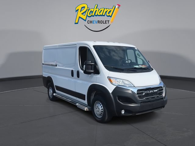 Used 2025 Ram ProMaster 2500 - photo 2