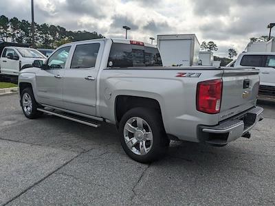 2018 Chevrolet Silverado 1500 Crew Cab 4WD Pickup for sale #0T48427A - photo 2