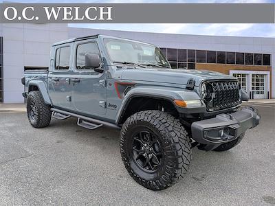 Used 2024 Jeep Gladiator - photo 1