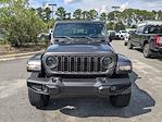 2025 Jeep Gladiator Crew Cab 4x4 Pickup for sale #T73715A - photo 9