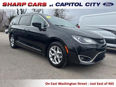 Used 2018 Chrysler Pacifica - photo 1