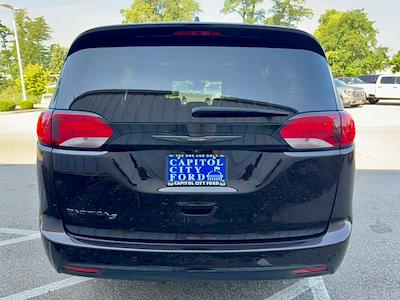 2019 Chrysler Pacifica FWD Minivan for sale #Z6601A - photo 2