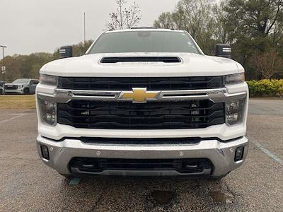 Used 2025 Chevrolet Silverado 3500 - photo 1