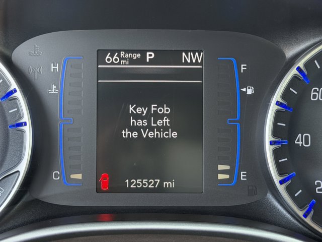Used 2017 Chrysler Pacifica - photo 16