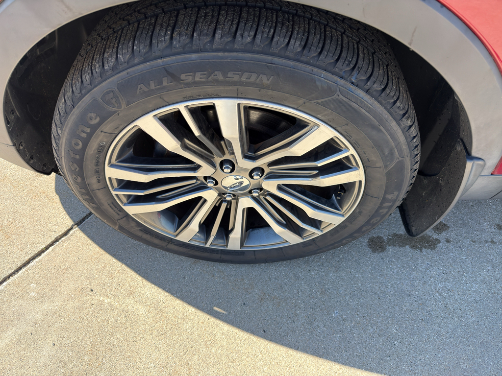 Used 2016 Ford Explorer - photo 9