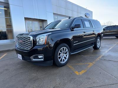 Used 2020 GMC Yukon XL - photo 1