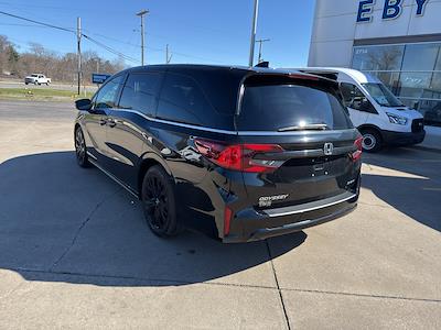 Used 2025 Honda Odyssey - photo 1