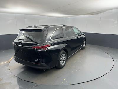 Used 2021 Toyota Sienna XLE AWD Minivan for sale #CP5825 - photo 2