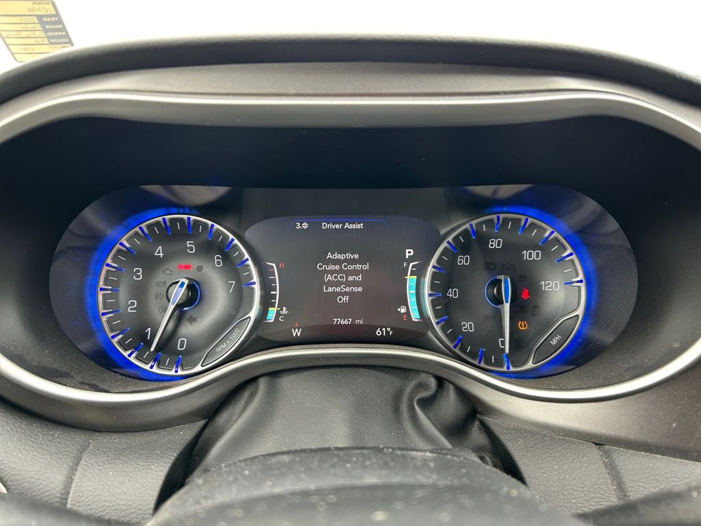 Used 2023 Chrysler Pacifica - photo 20