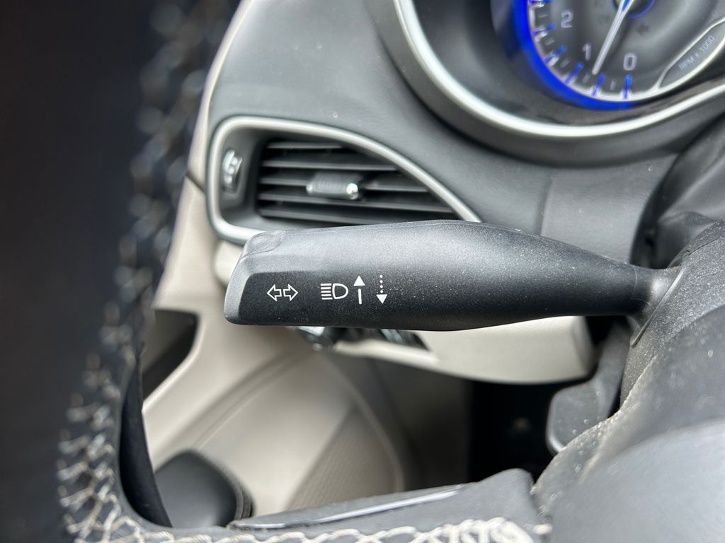 Used 2023 Chrysler Pacifica - photo 23