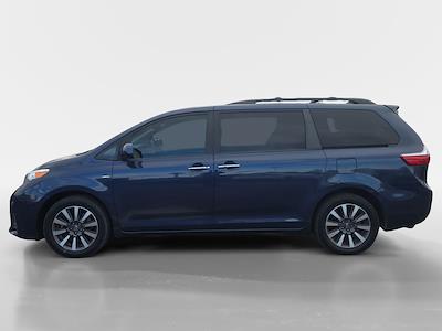 Used 2018 Toyota Sienna XLE Minivan for sale #SFA38174B - photo 2
