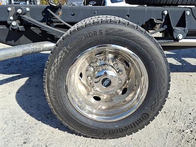 New 2024 Ford F-550 XL Regular Cab 4WD Cab Chassis for sale #WU40230 - photo 2