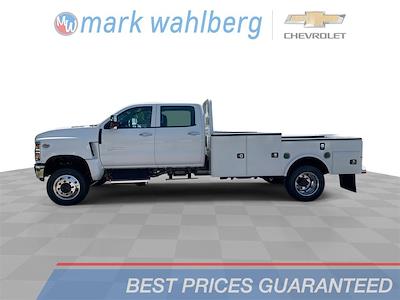 New 2024 Chevrolet Silverado 5500 Work Truck Crew Cab 4WD 11' 4" Knapheide Steel Flatbed Truck with Gooseneck Hitch for sale #CF4T093484 - photo 1