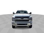 2024 Chevrolet Silverado 5500 Crew Cab DRW 4WD, Knapheide PGTD Gooseneck Flatbed Truck for sale #CF4T263316 - photo 18