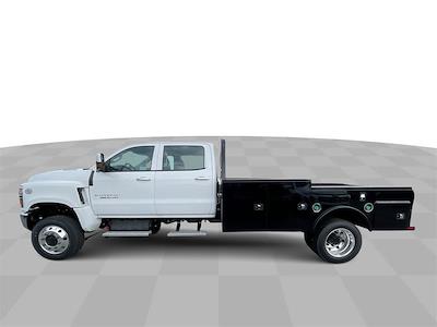 2024 Chevrolet Silverado 5500 Crew Cab DRW 4WD, Knapheide PGTD Gooseneck Flatbed Truck for sale #CF4T268081 - photo 2