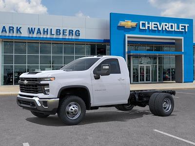 New 2025 Chevrolet Silverado 3500 Work Truck Regular Cab 4WD 60 CA Cab Chassis for sale #CF5T315288 - photo 2