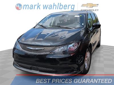 2022 Chrysler Voyager FWD Minivan for sale #PCA219113 - photo 2