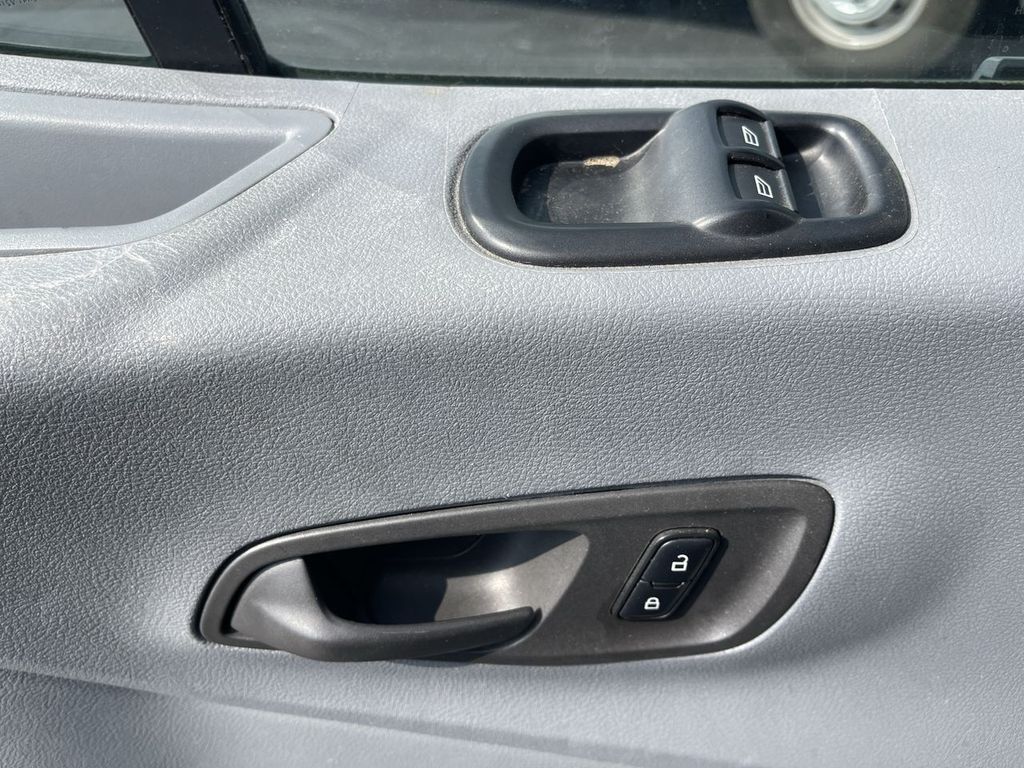 Used 2018 Ford Transit 350 - photo 11