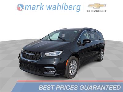 Used 2021 Chrysler Pacifica Touring Minivan for sale #PCBZ514964 - photo 2