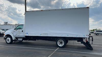Used 2005 Ford F-650 XL Regular Cab 4x2 Box Truck for sale #PCT131482 - photo 2