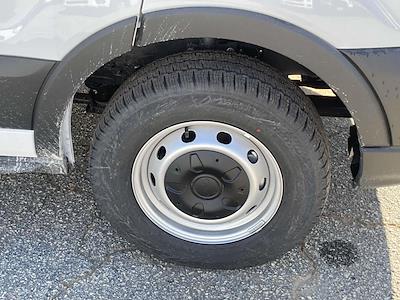 New 2023 Ford F-550 - photo 1