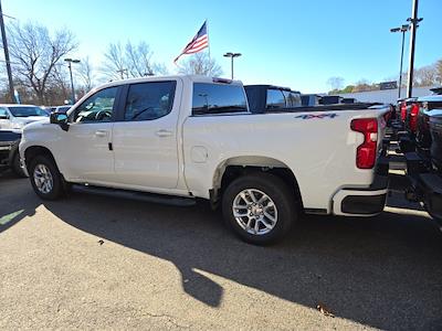 2025 Chevrolet Silverado 1500 Crew Cab 4x4, Pickup for sale #2501060 - photo 2