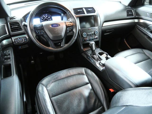 Used 2018 Ford Explorer - photo 8