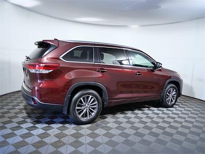 2017 Toyota Highlander AWD SUV for sale #32267XA - photo 2