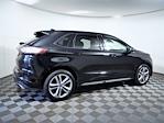 2017 Ford Edge AWD SUV for sale #32294XB - photo 8