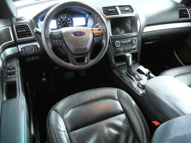 Used 2017 Ford Explorer - photo 6